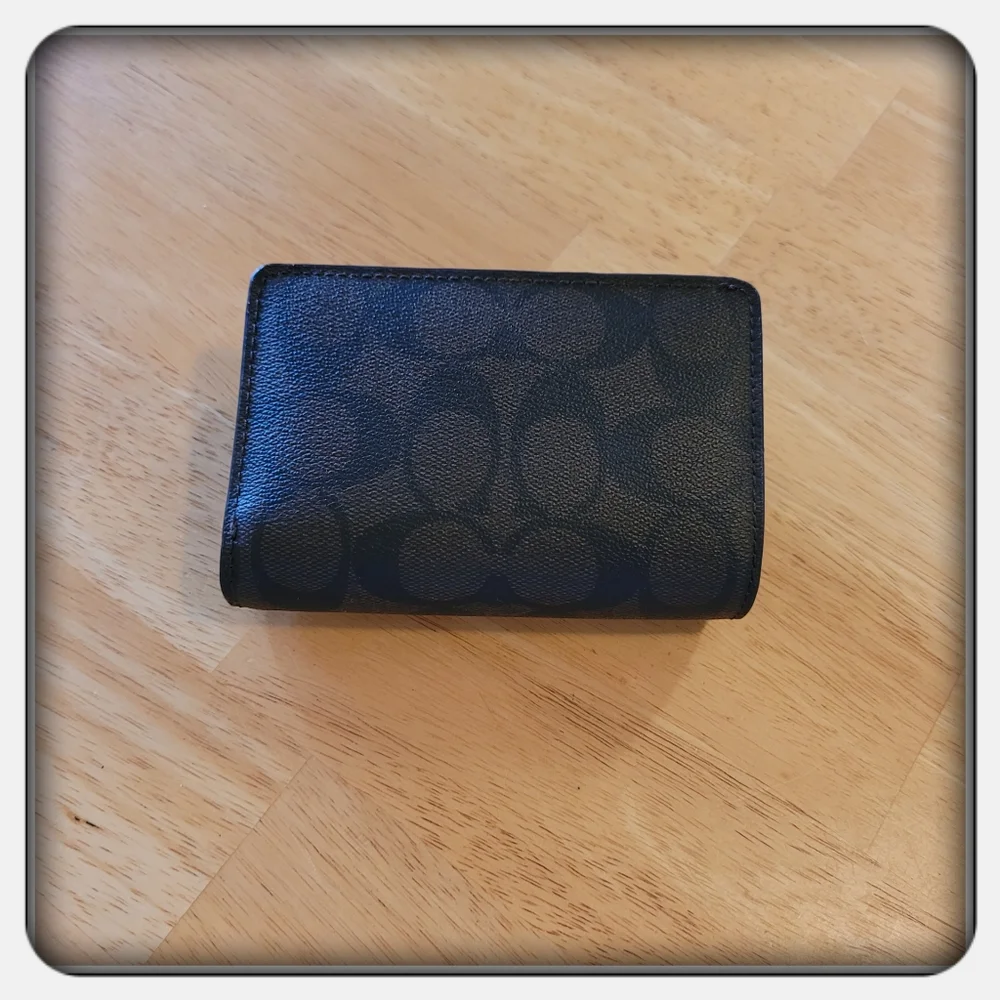 EUC Coach Brown Metallic Berry Medium Corner Zip Wallet